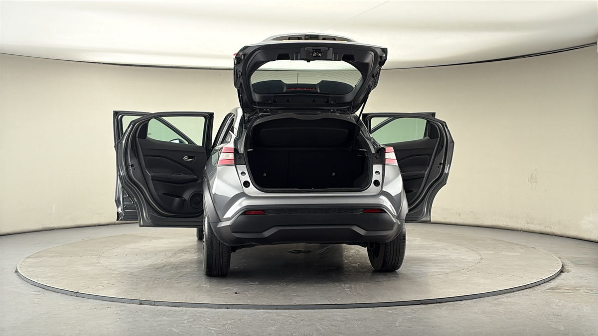 More views of Nissan Juke