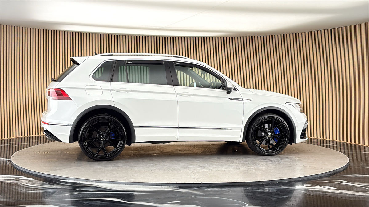 More views of Volkswagen Tiguan