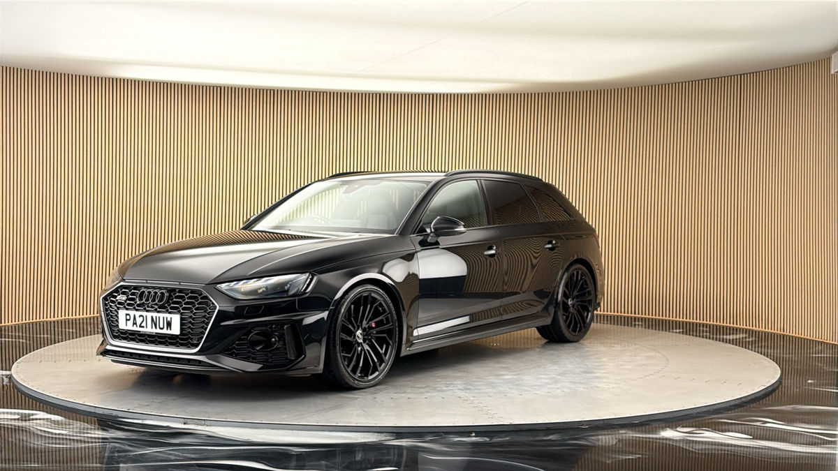 More views of Audi RS4 Avant