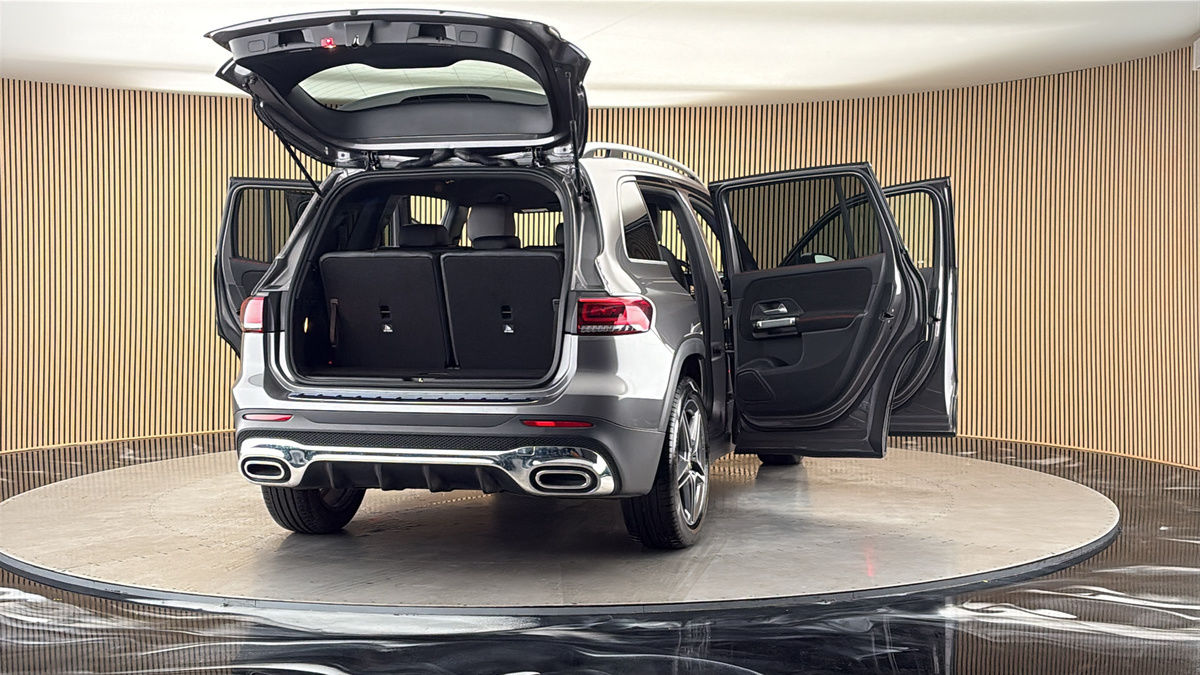 More views of Mercedes-Benz GLB