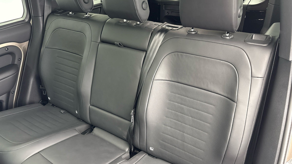 Land Rover Defender 110 Urban Image 8