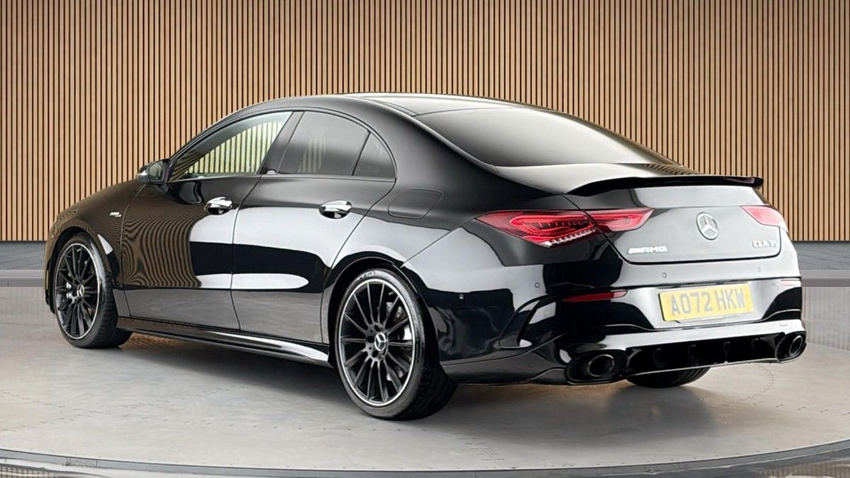 Mercedes-Benz CLA Image 2