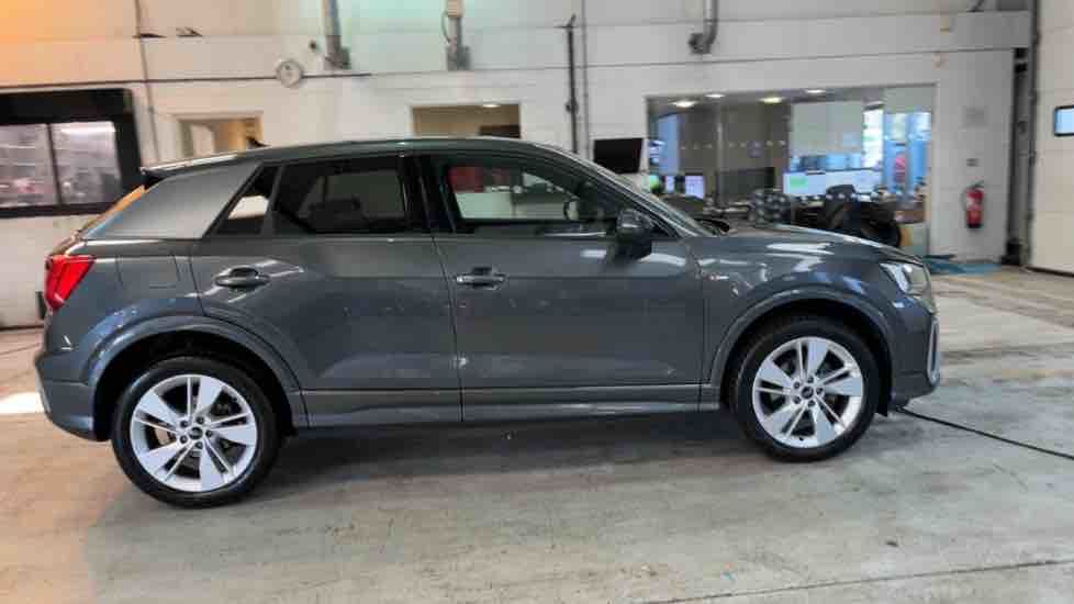 More views of Audi Q2