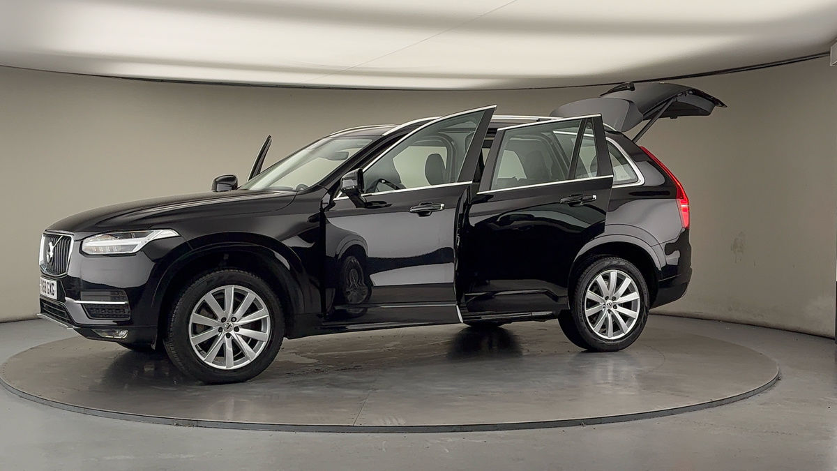 More views of Volvo XC90