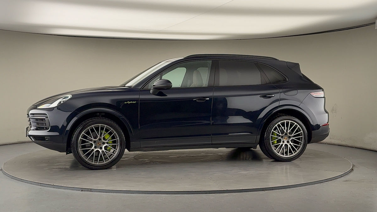 More views of Porsche Cayenne