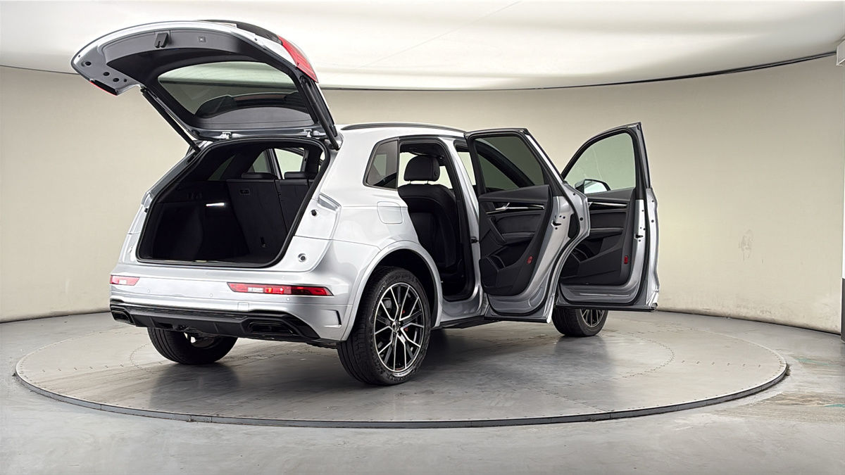 More views of Audi Q5