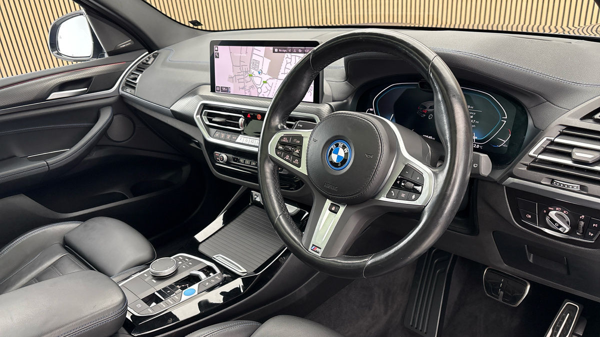 BMW iX3 Image 5
