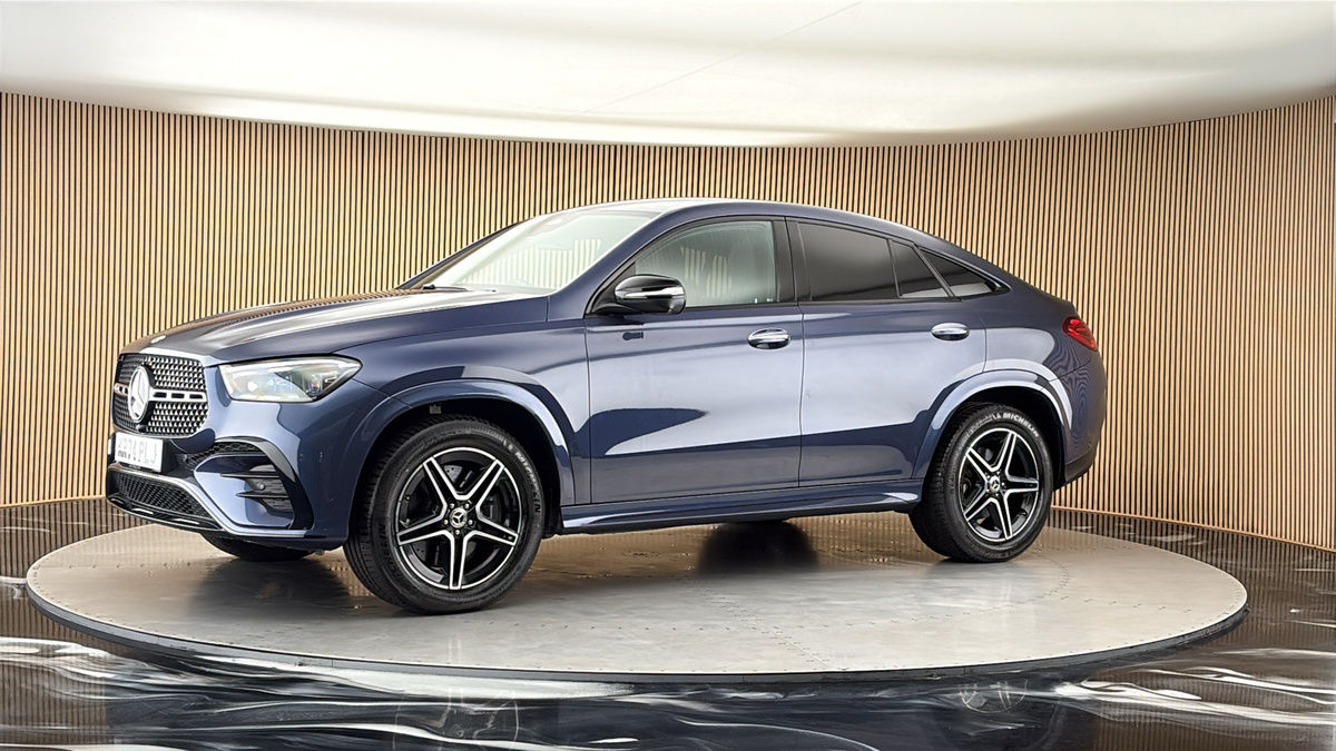 More views of Mercedes-Benz GLE