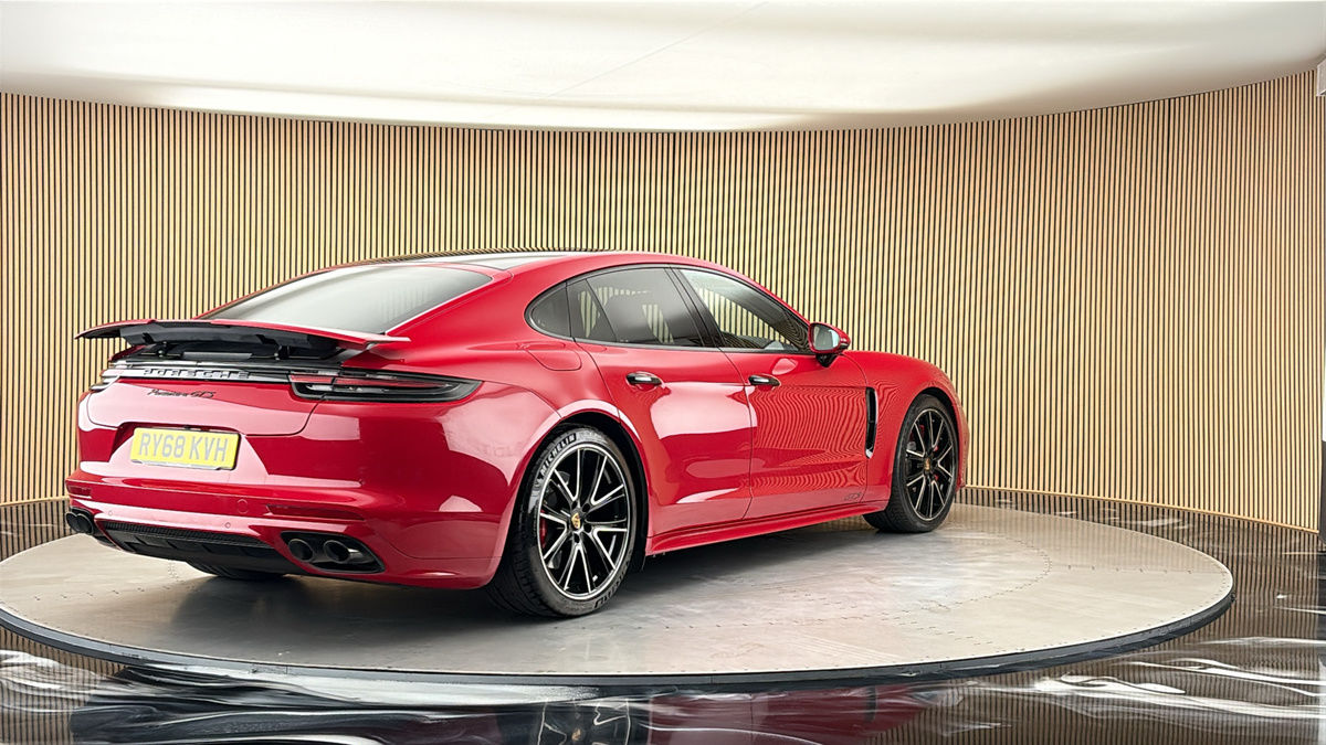 More views of Porsche Panamera