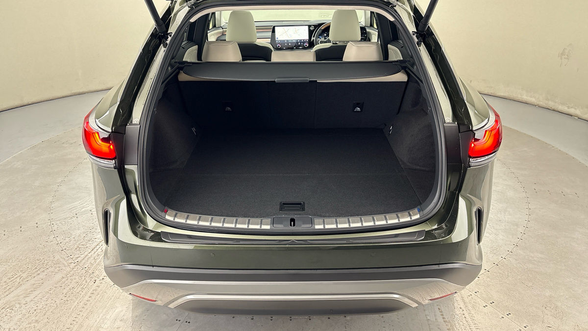 Lexus RX Image 11