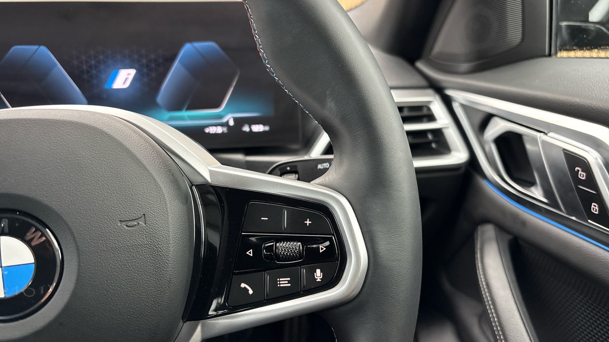 BMW i4 Image 14