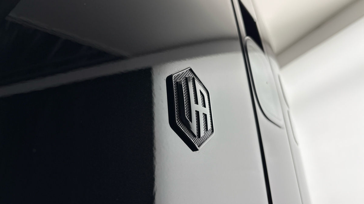 Land Rover Defender 110 Urban Image 35