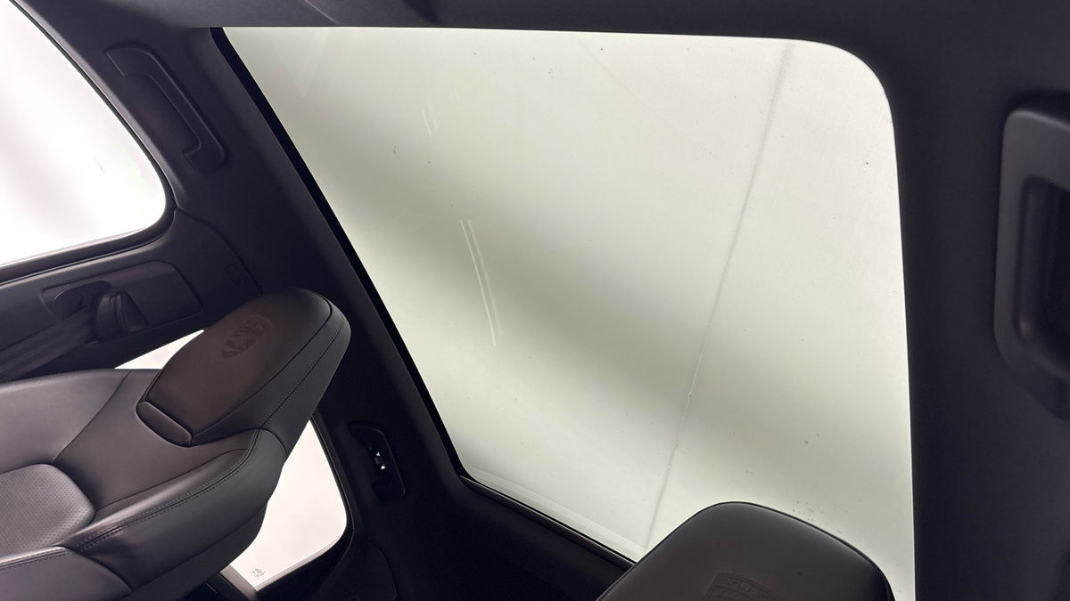 Porsche Cayenne Image 6