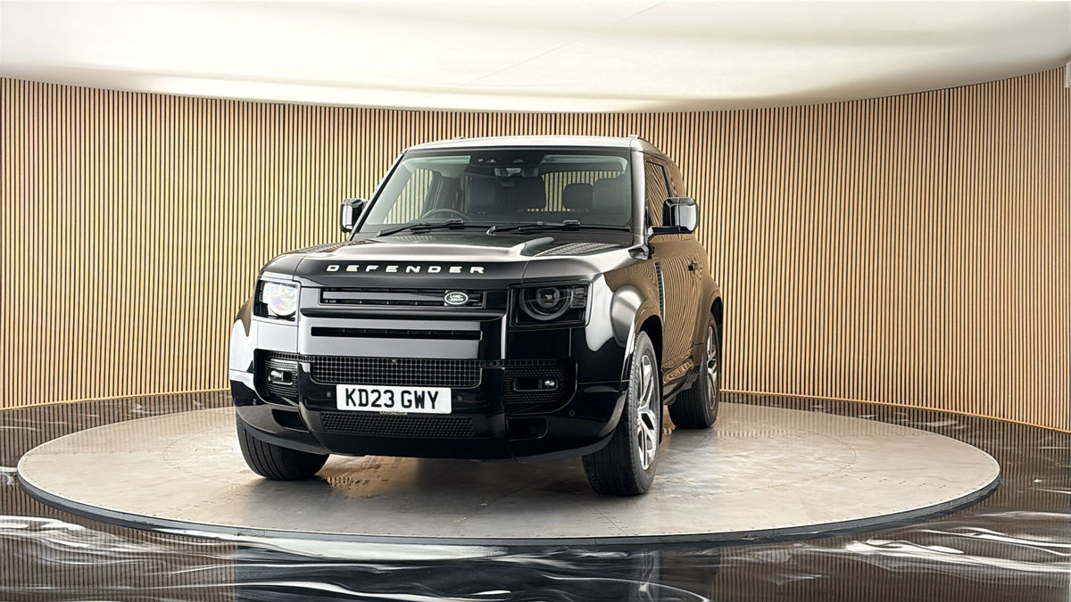 More views of Land Rover Defender 90