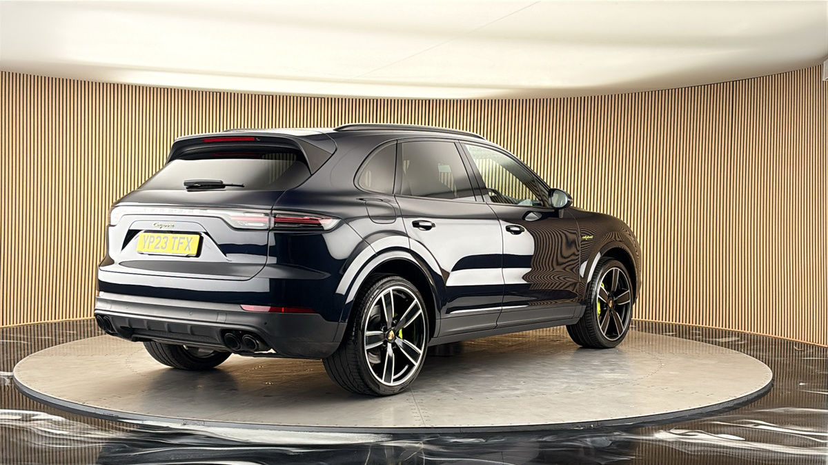 More views of Porsche Cayenne
