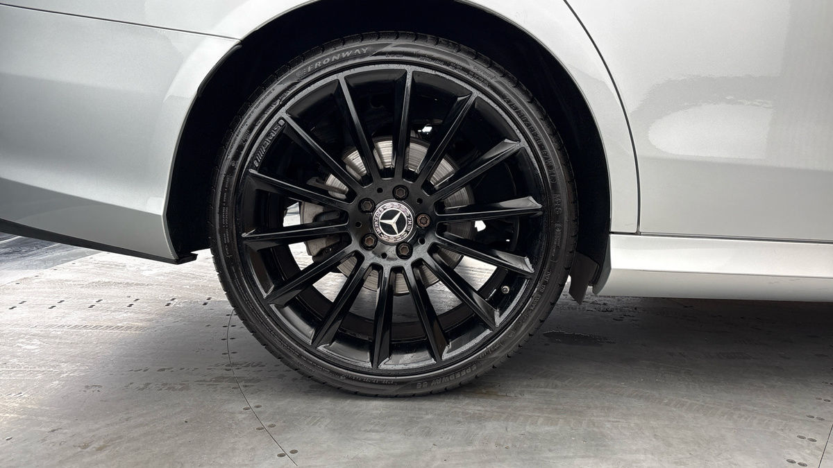 Mercedes-Benz E Class Image 10