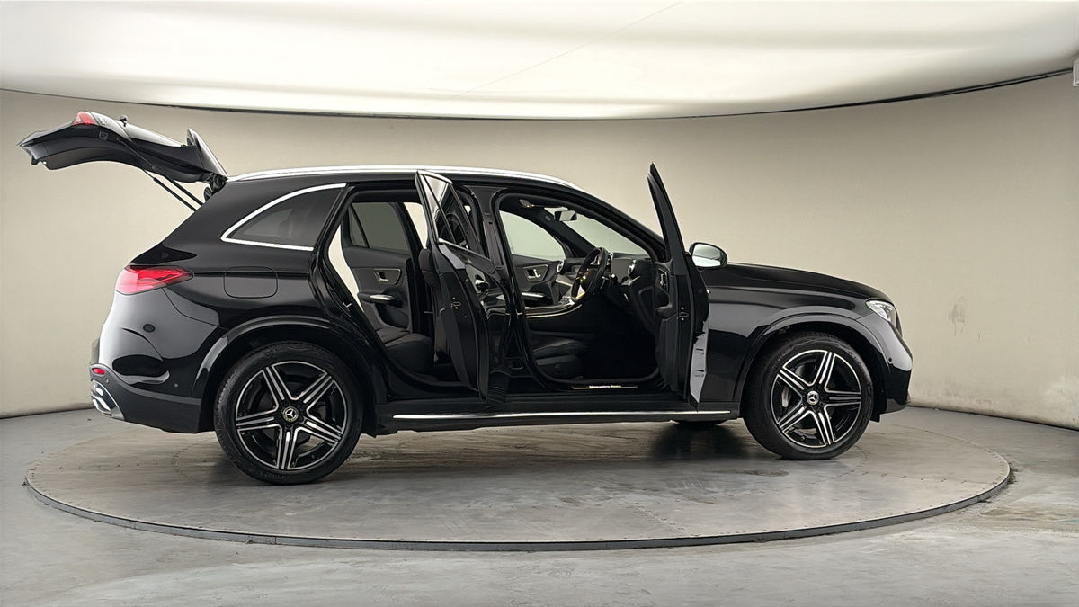 More views of Mercedes-Benz GLC