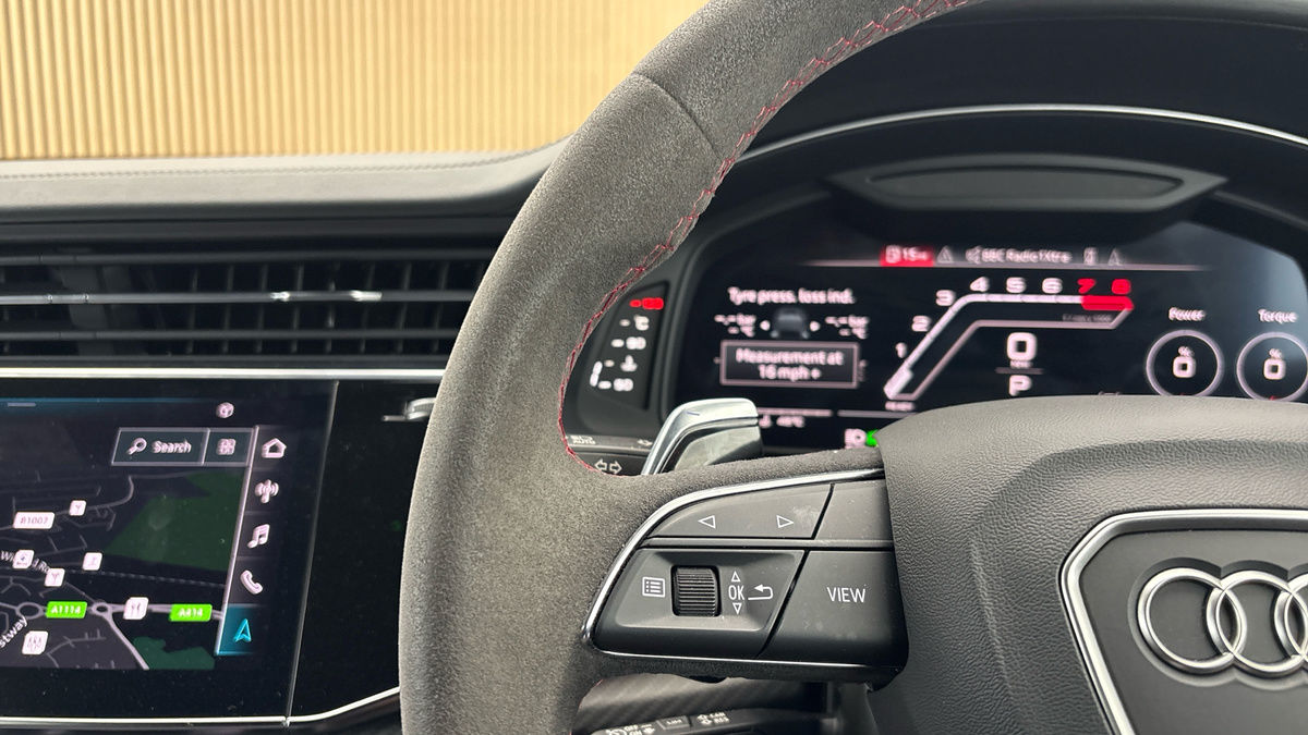 Audi RSQ8 Image 13