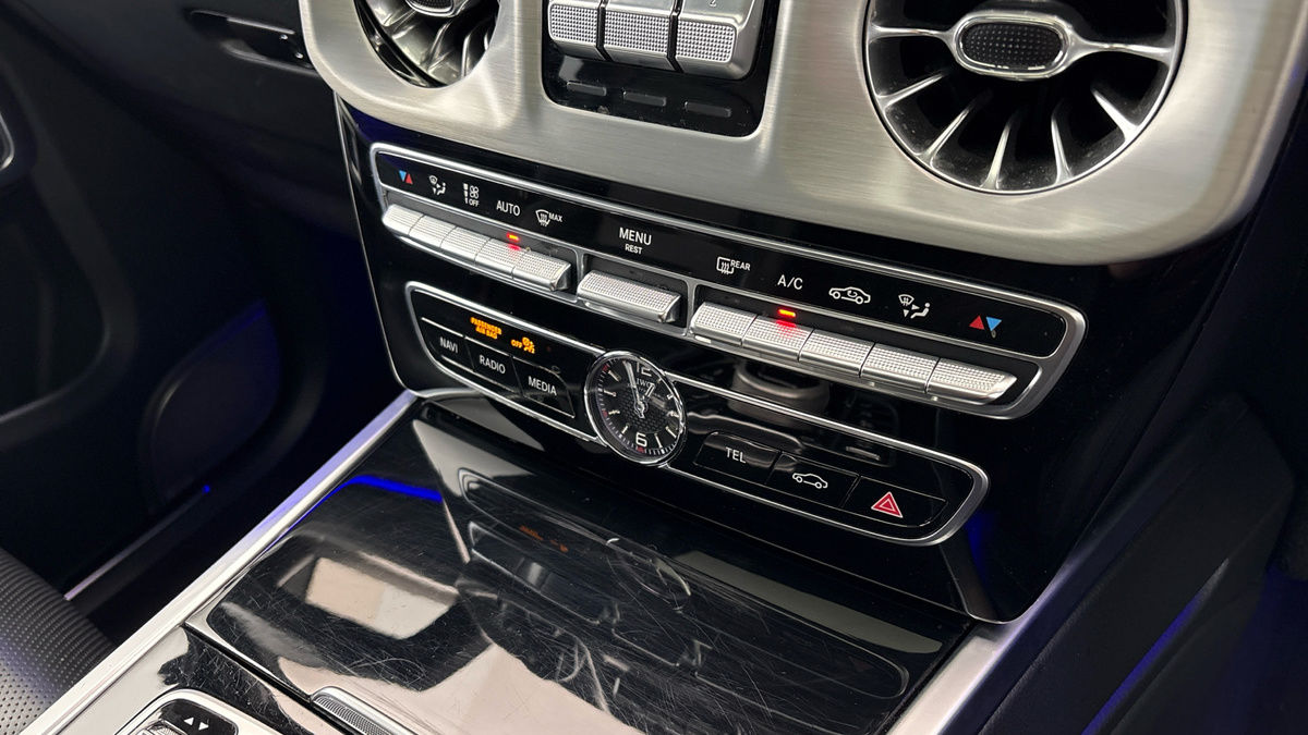 Mercedes-Benz G Class Image 29