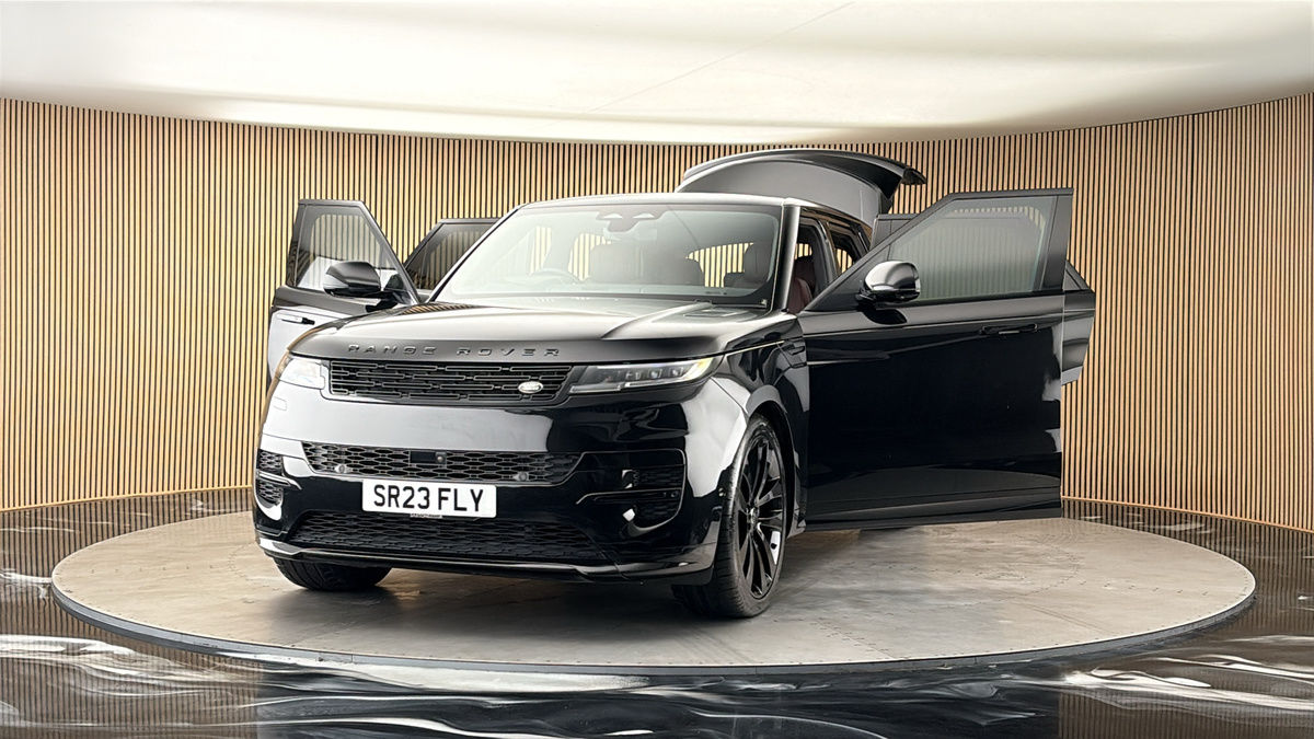 More views of Land Rover Range Rover Sport