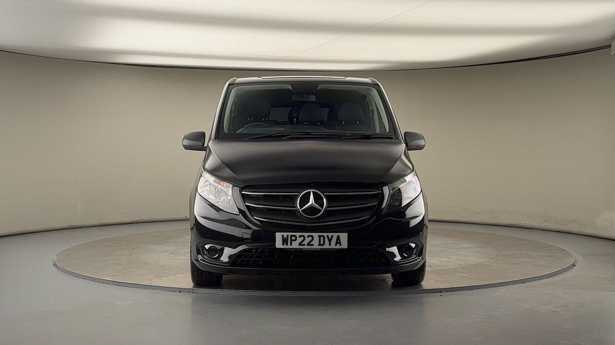 More views of Mercedes-Benz Vito