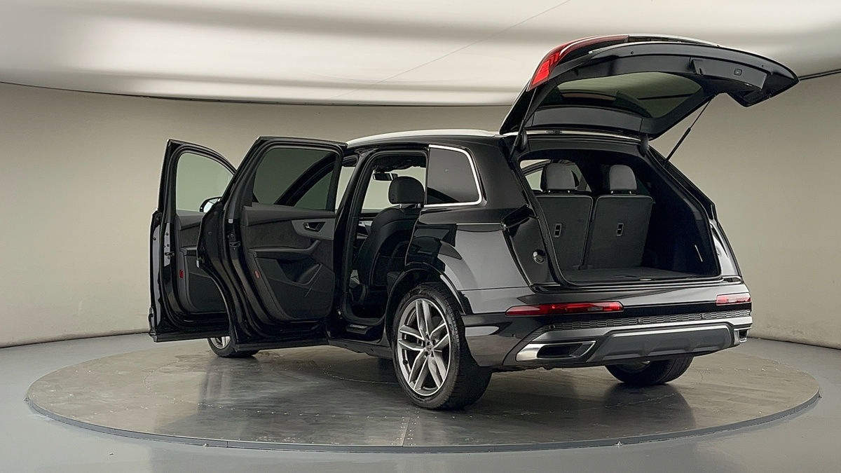 Audi Q7 Image 23