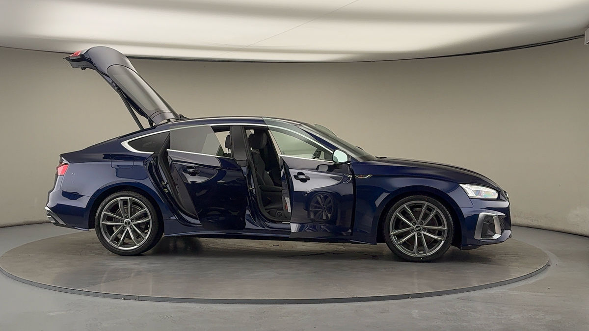 More views of Audi A5