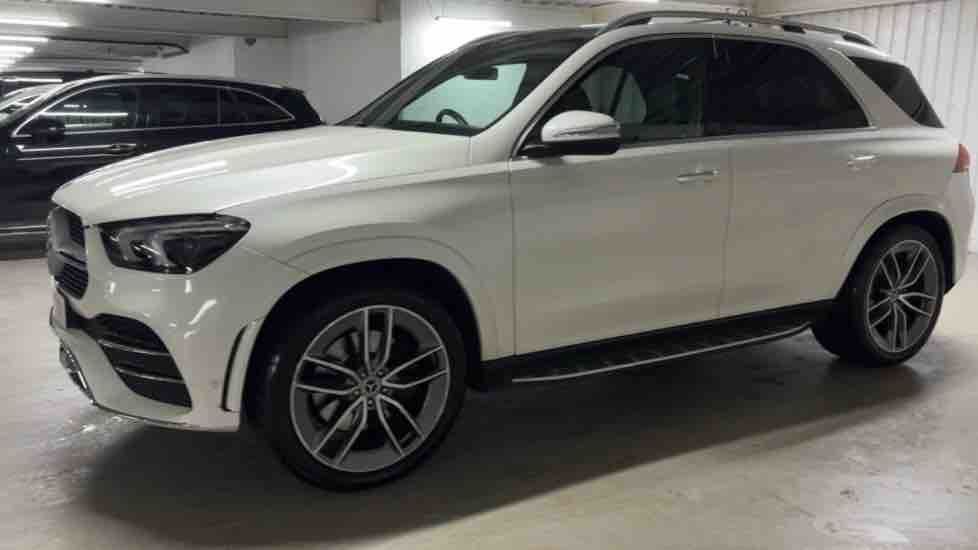More views of Mercedes-Benz GLE