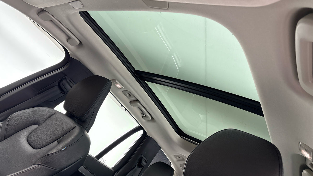 Volvo XC90 Image 6