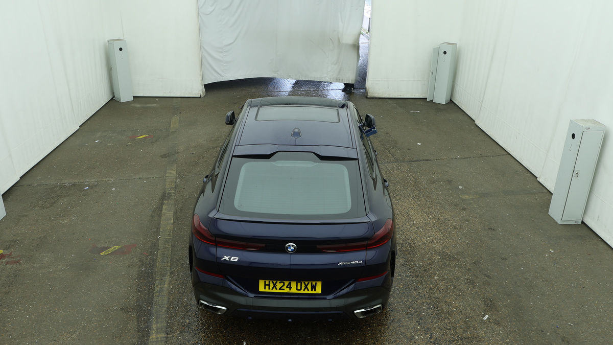 BMW X6 Image 8
