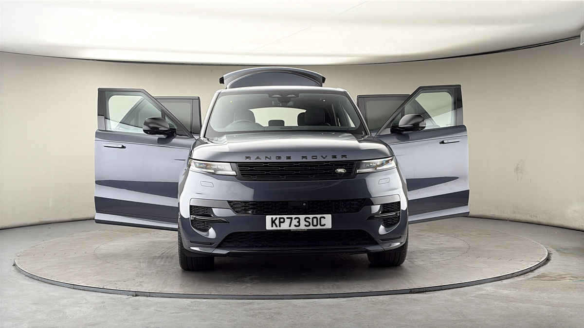 More views of Land Rover Range Rover Sport