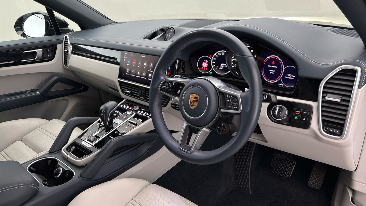Porsche Cayenne Image 5