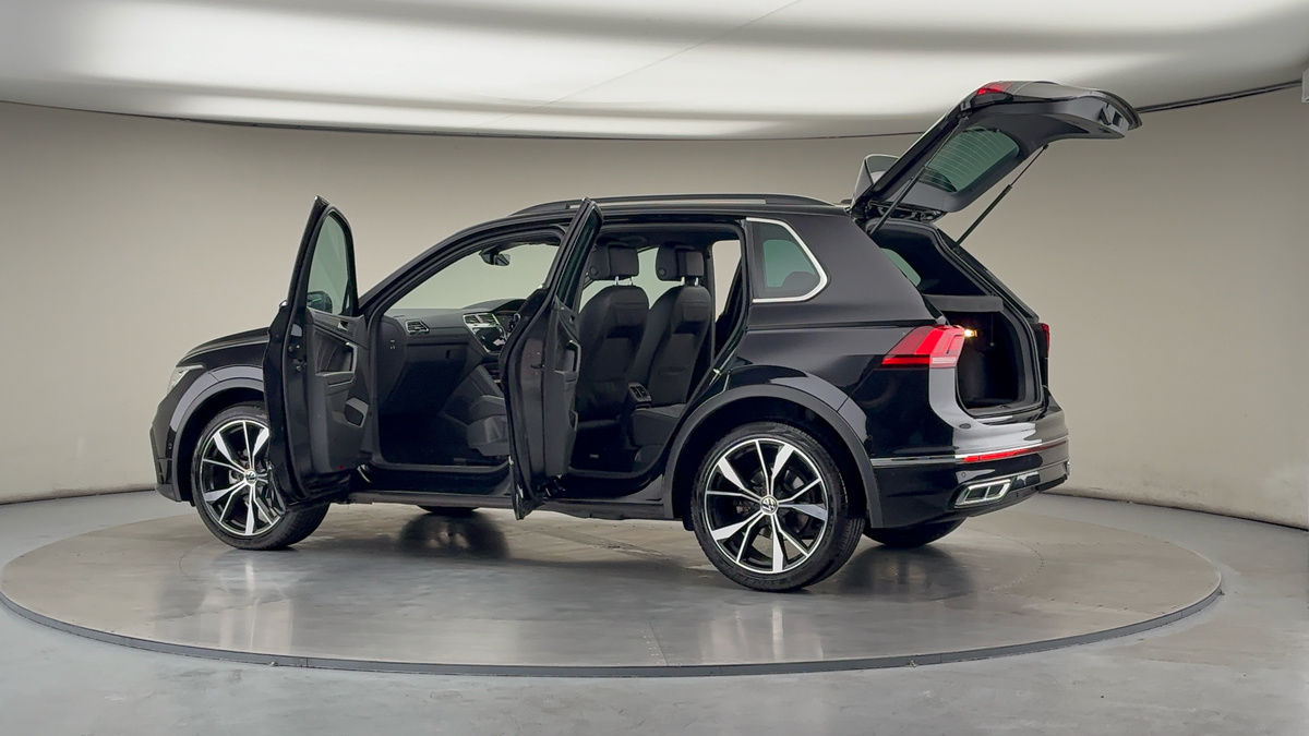 More views of Volkswagen Tiguan