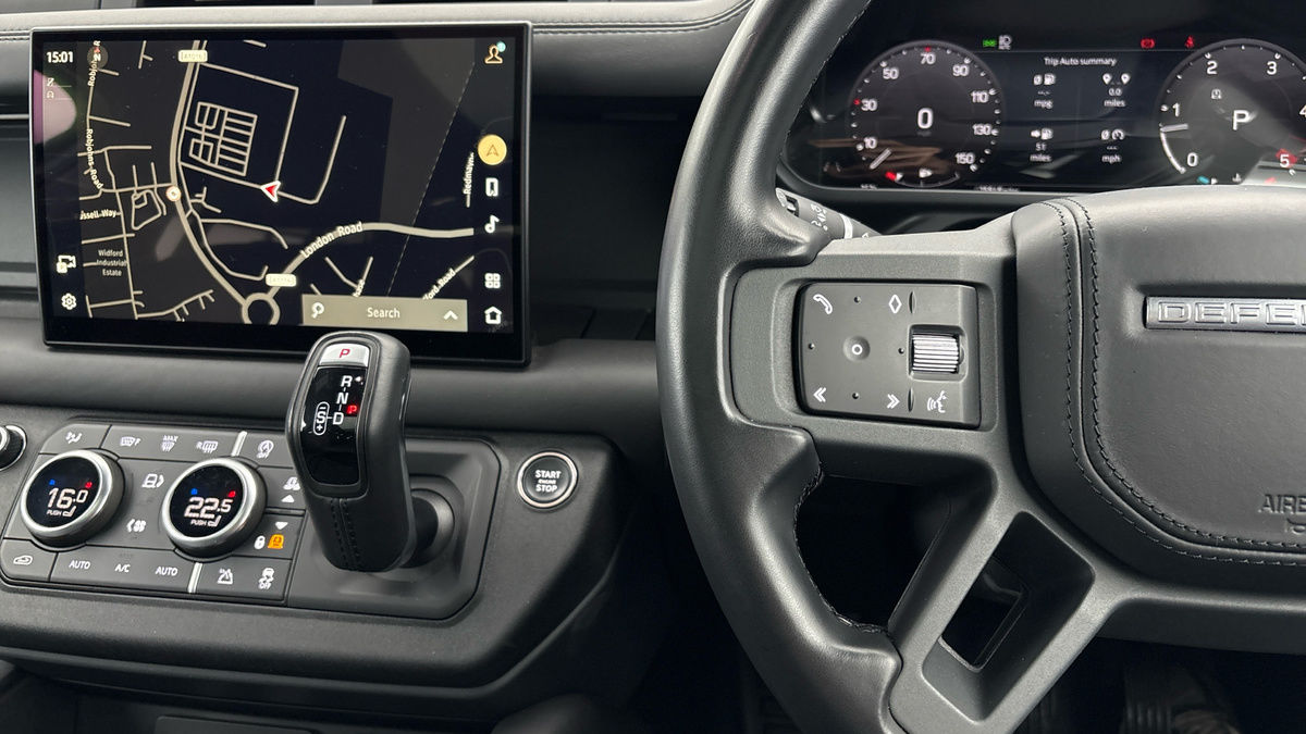 Land Rover Defender 110 Urban Image 13