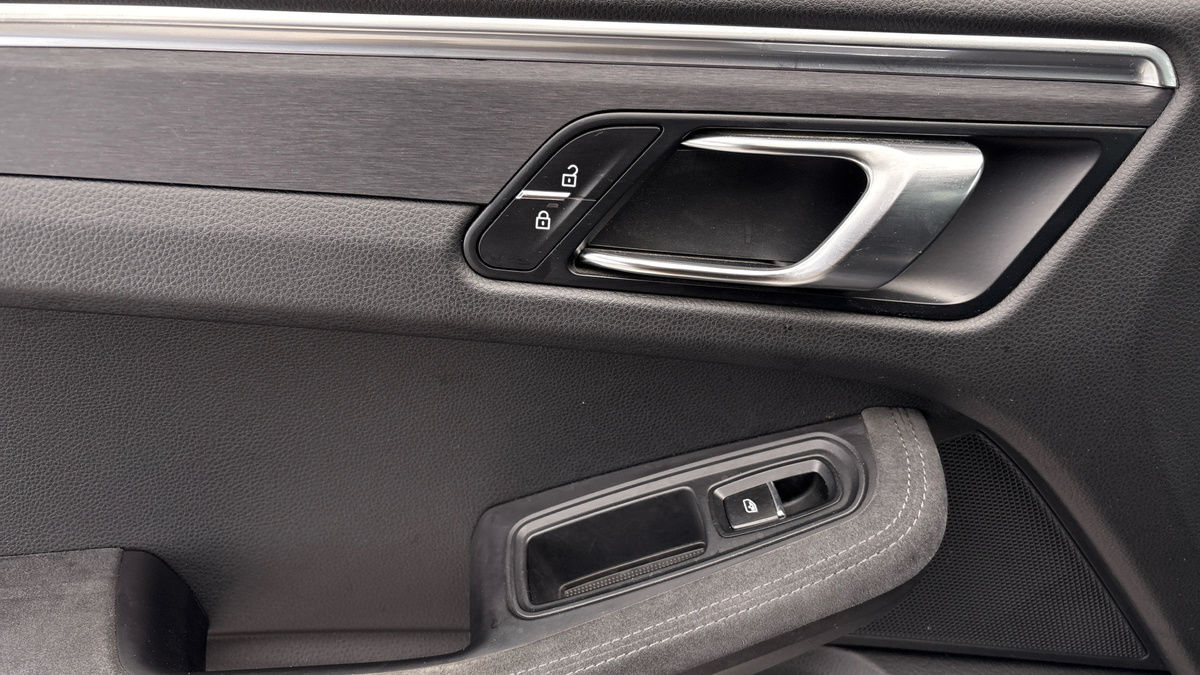 Porsche Macan Image 19