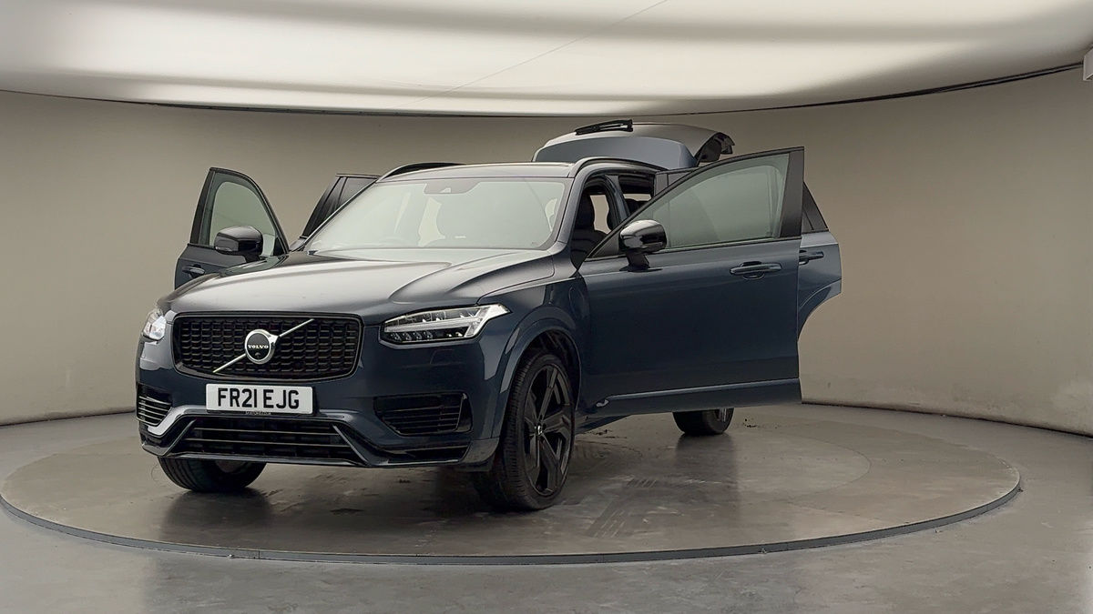 More views of Volvo XC90
