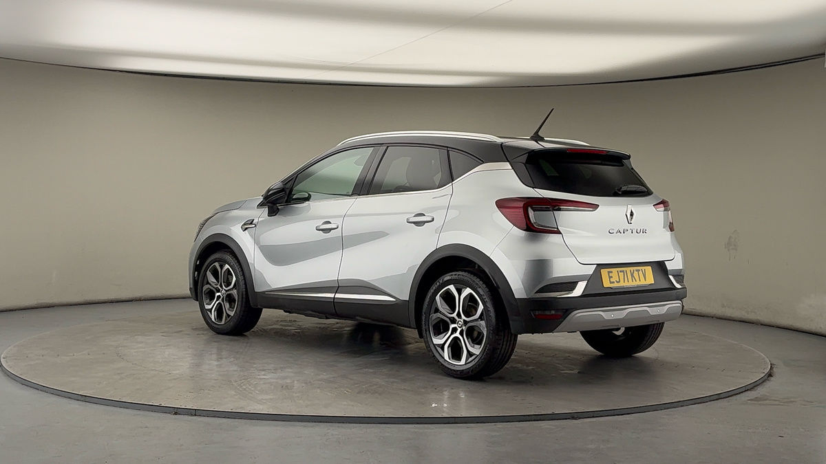 More views of Renault CAPTUR