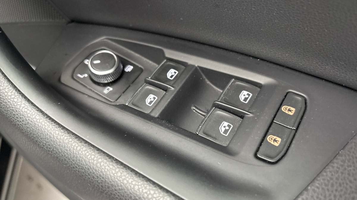 Volkswagen Touareg Image 25