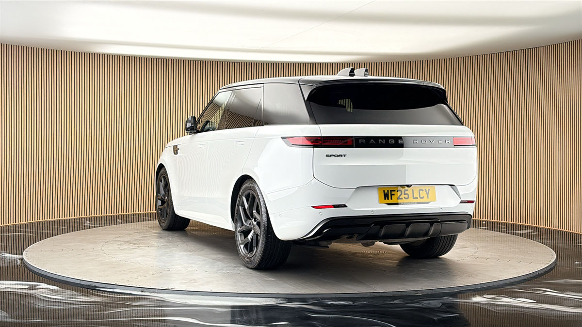 More views of Land Rover Range Rover Sport