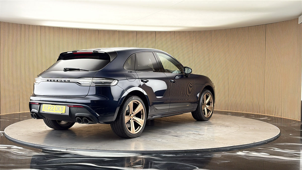 More views of Porsche Macan