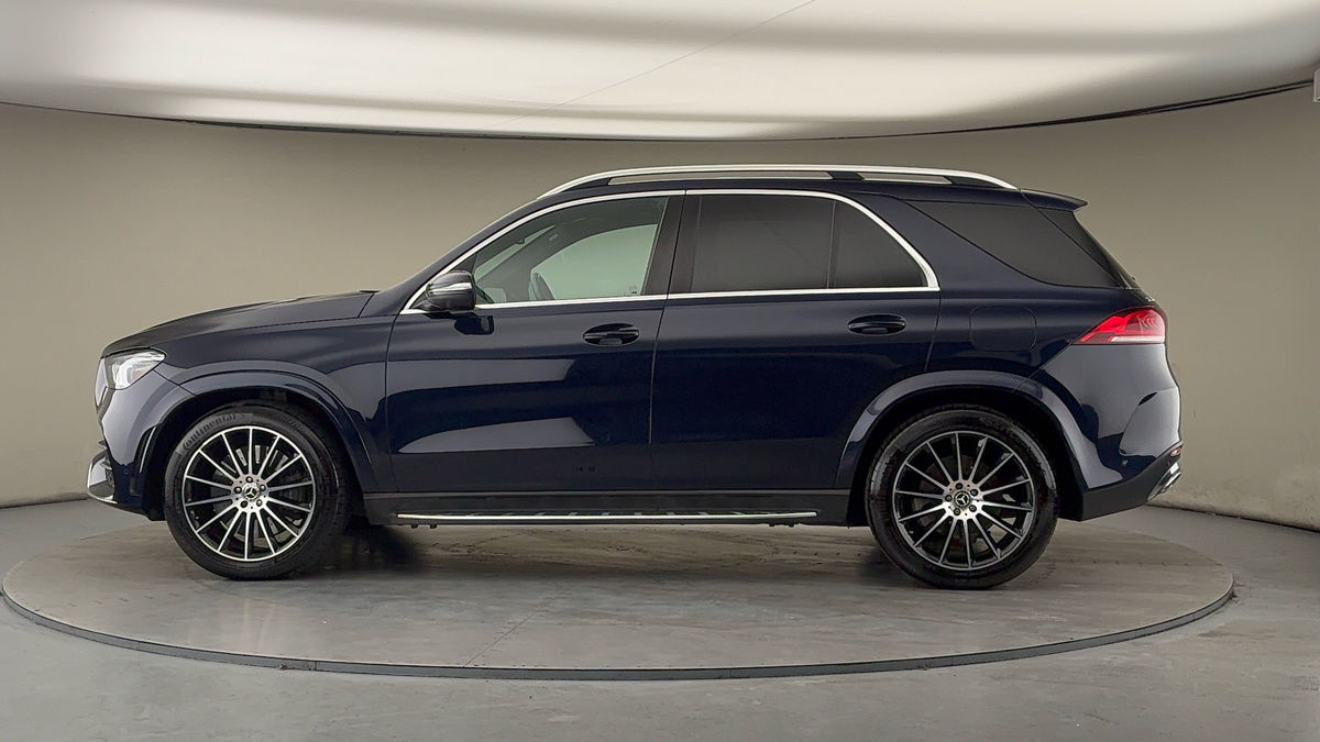 More views of Mercedes-Benz GLE