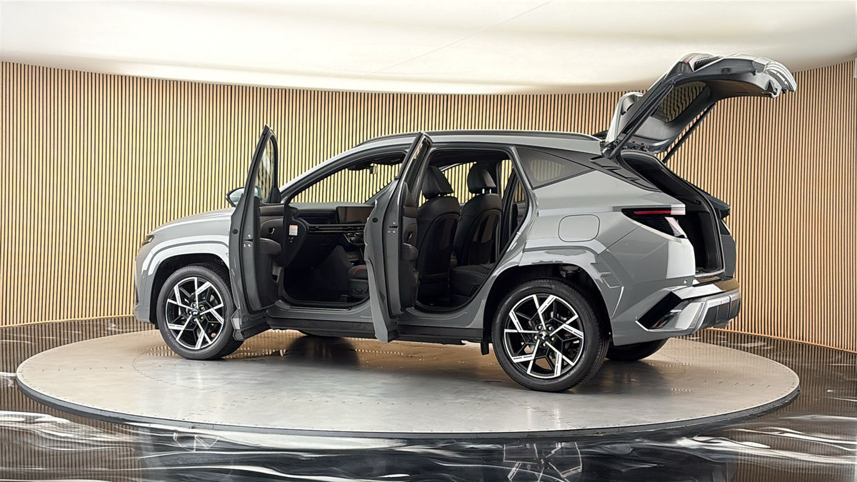 More views of Hyundai TUCSON