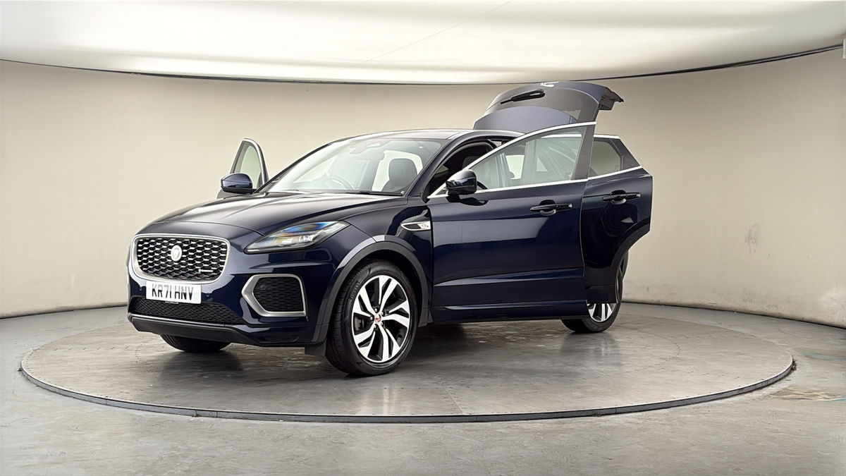 Jaguar E-PACE Image 22