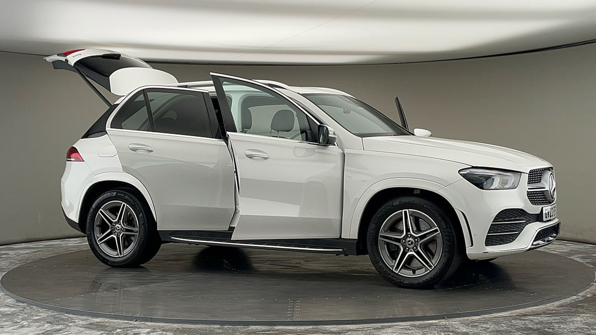 More views of Mercedes-Benz GLE