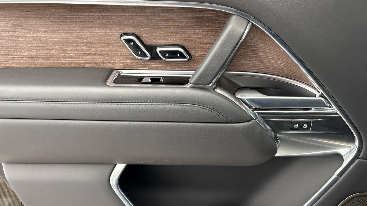 Land Rover Range Rover Image 19