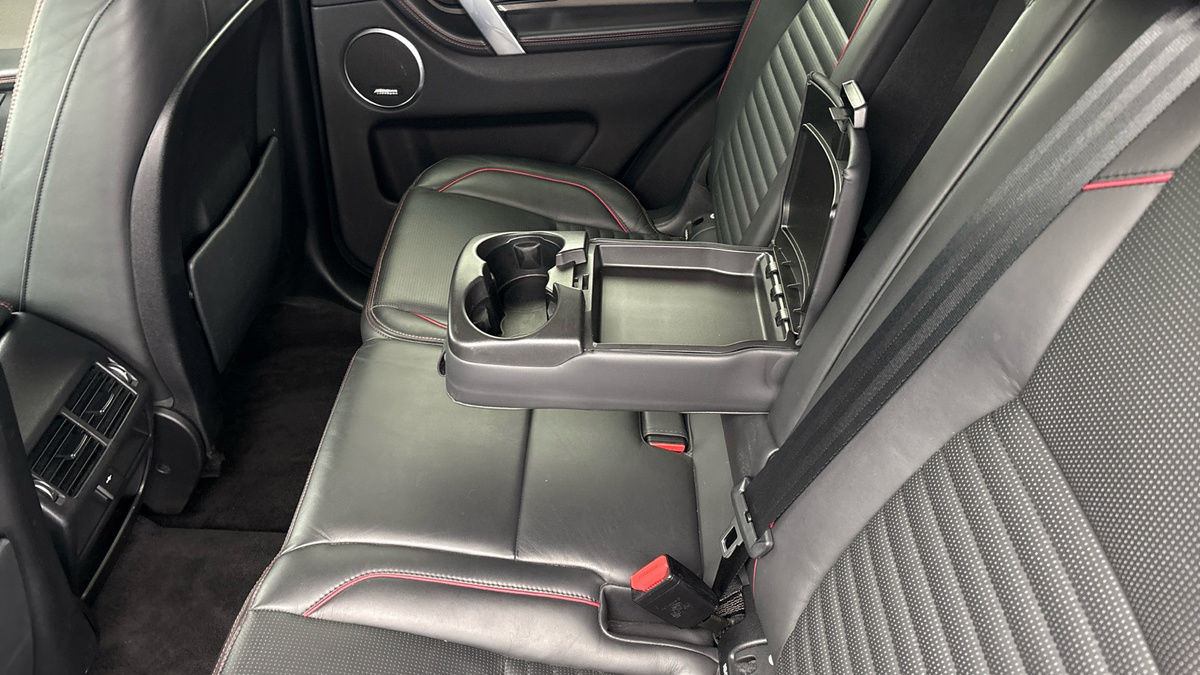 Land Rover Discovery Sport Image 9