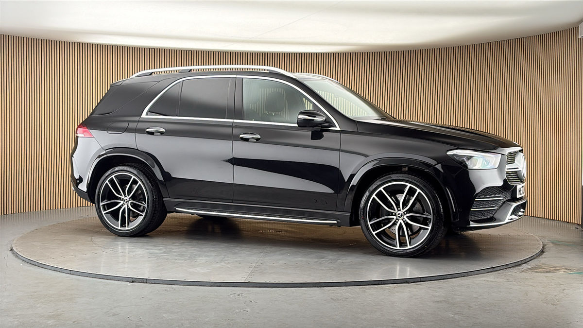 More views of Mercedes-Benz GLE
