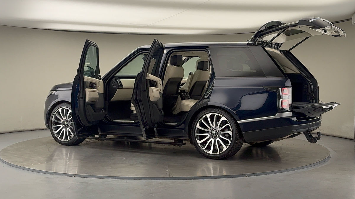 More views of Land Rover Range Rover