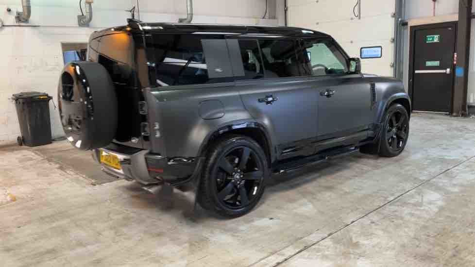More views of Land Rover Defender 110