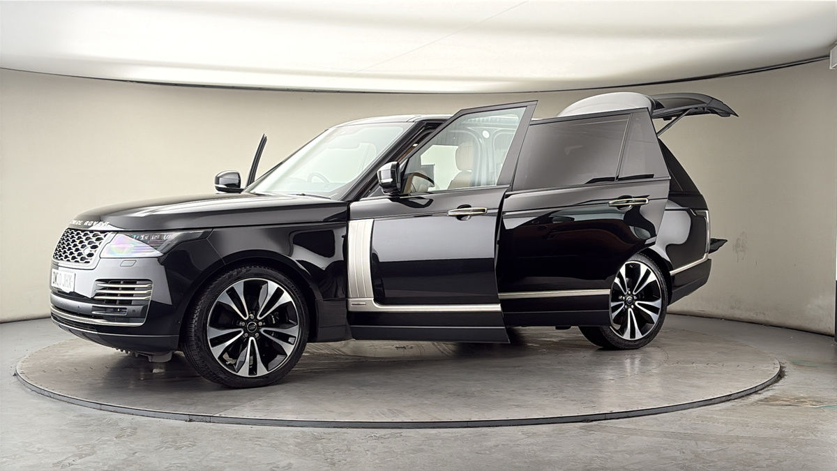 More views of Land Rover Range Rover